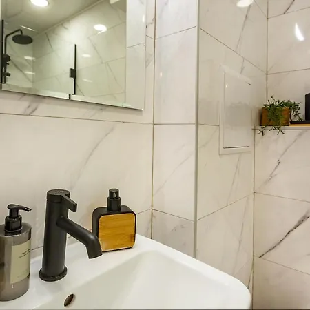 Downtown Boutique Apartment *
